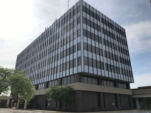 Marquette Shopping Center & Office Plaza: 450 Saint John Rd, Michigan City, IN 46360